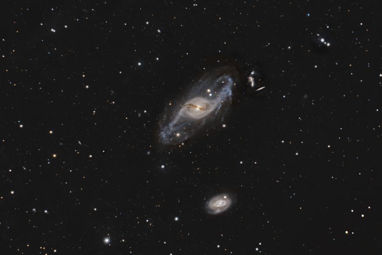 NGC 3718, 3729